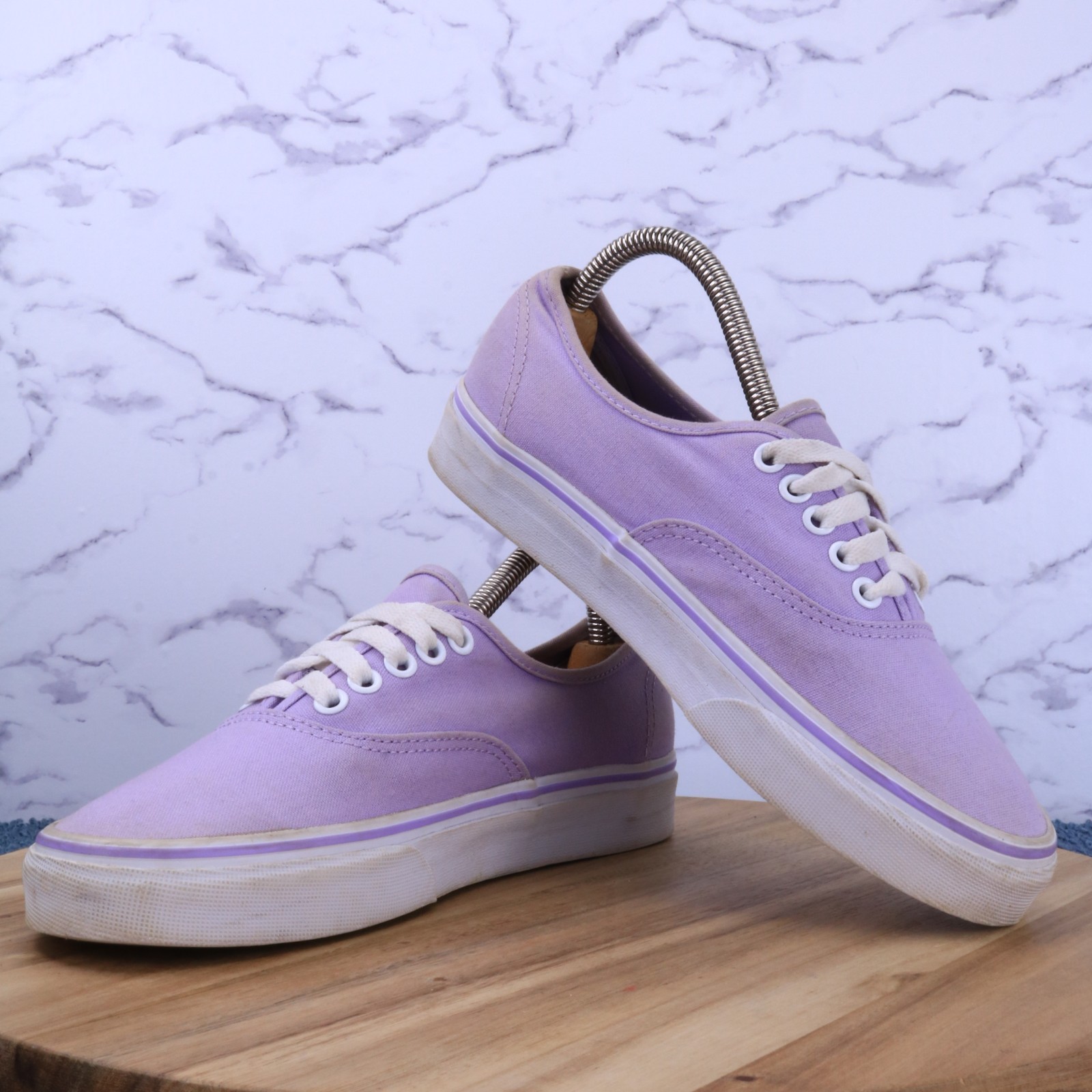 Vans Authentic Lavender White Canvas Low Top Skate Shoes Size Men 6.5 / Women 8