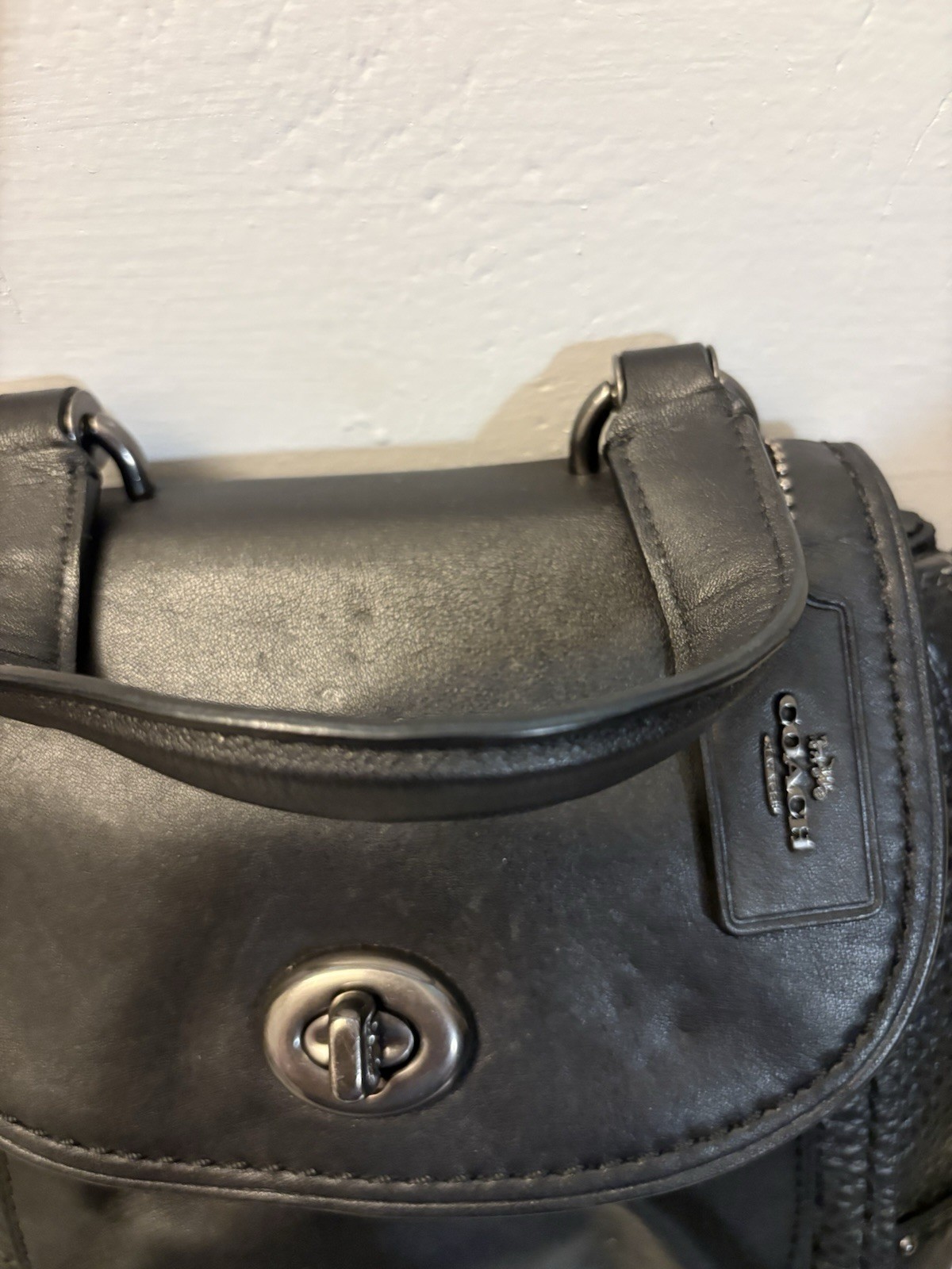 Coach Black Satchel Top Handle Crossbody Turn Lock Zip Adjustable Strap Lined