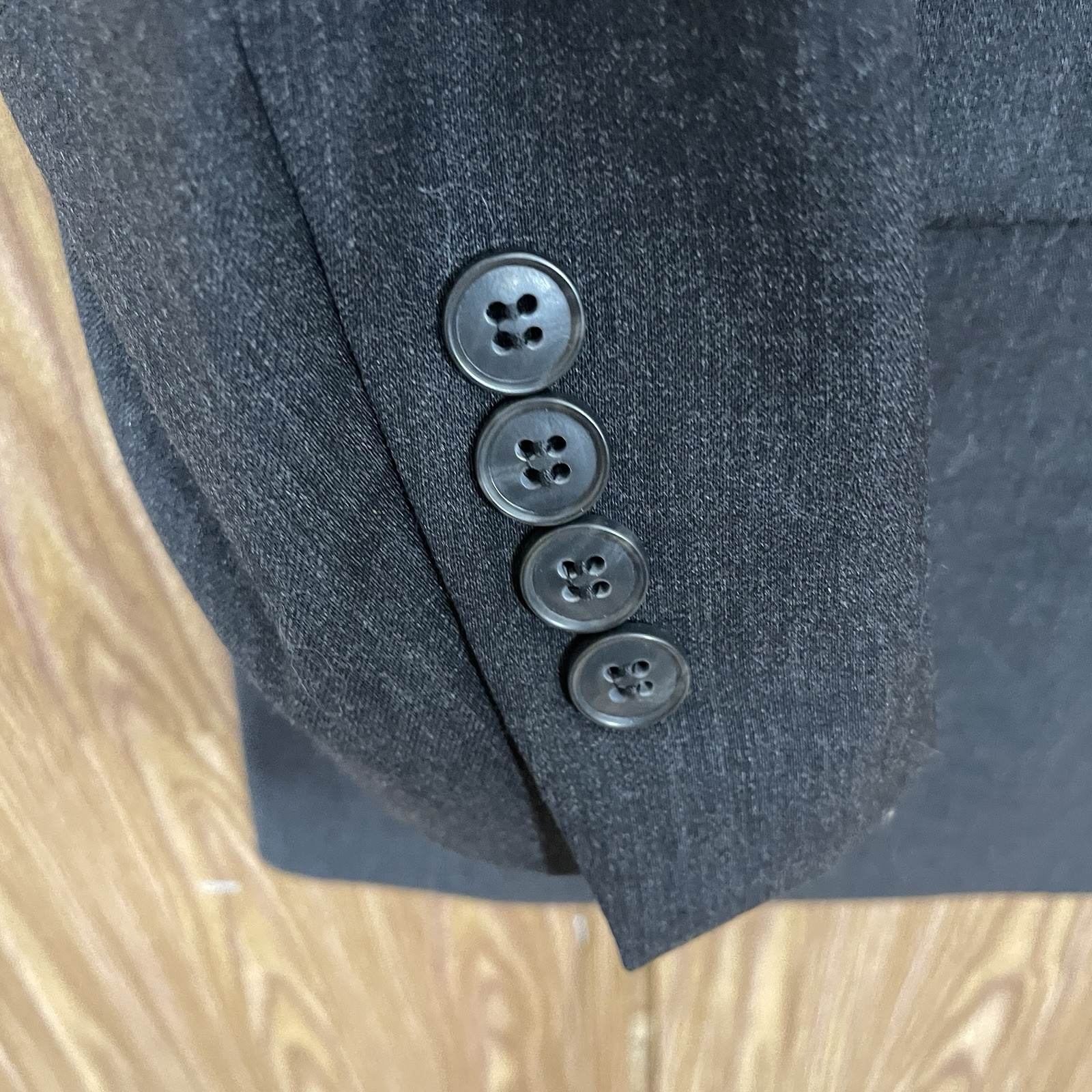 Axcess 2 Piece Suit Mens 40R 32×30 Dark Gray Solid 100% Wool Three Buttons Pants