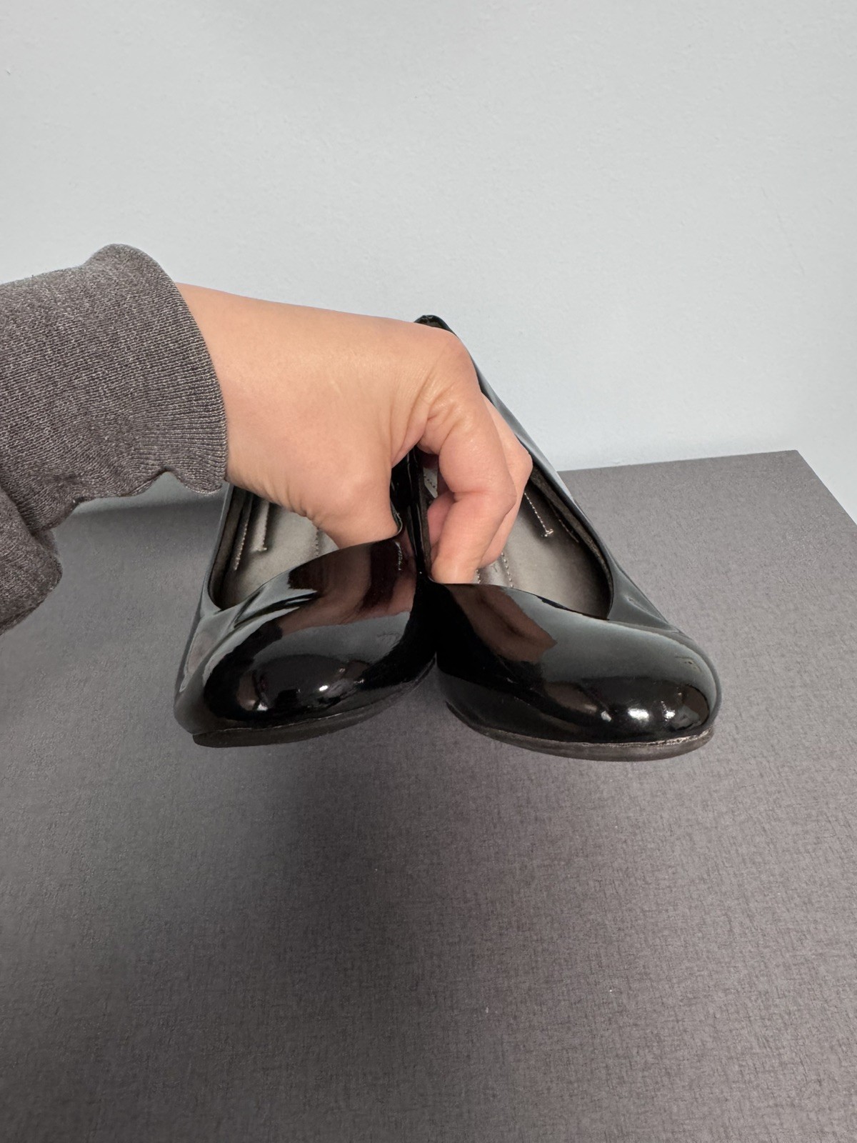 Comfort Plus by Predictions Black Patent Mid Heel Pumps Size 5.5