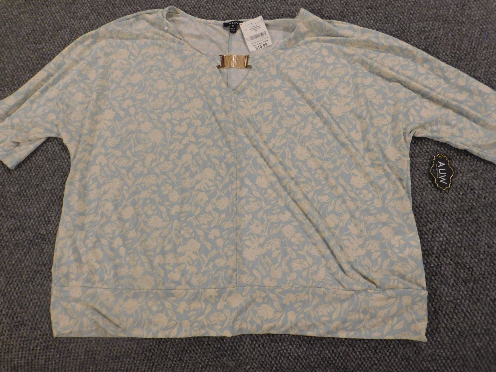 A.U.W. Womens Blouse 3X Plus Blue floral pullover top