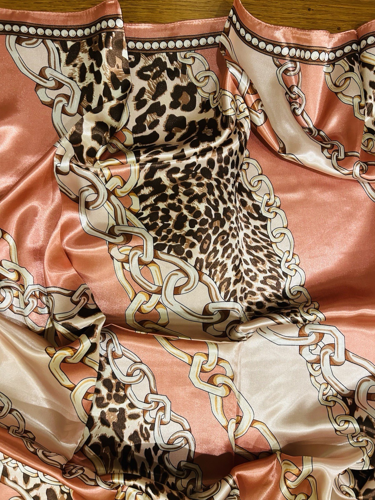 CLASSIC Leopard&chain Print pink SQUAR SILKY SCARF hand rolled edges 35/35