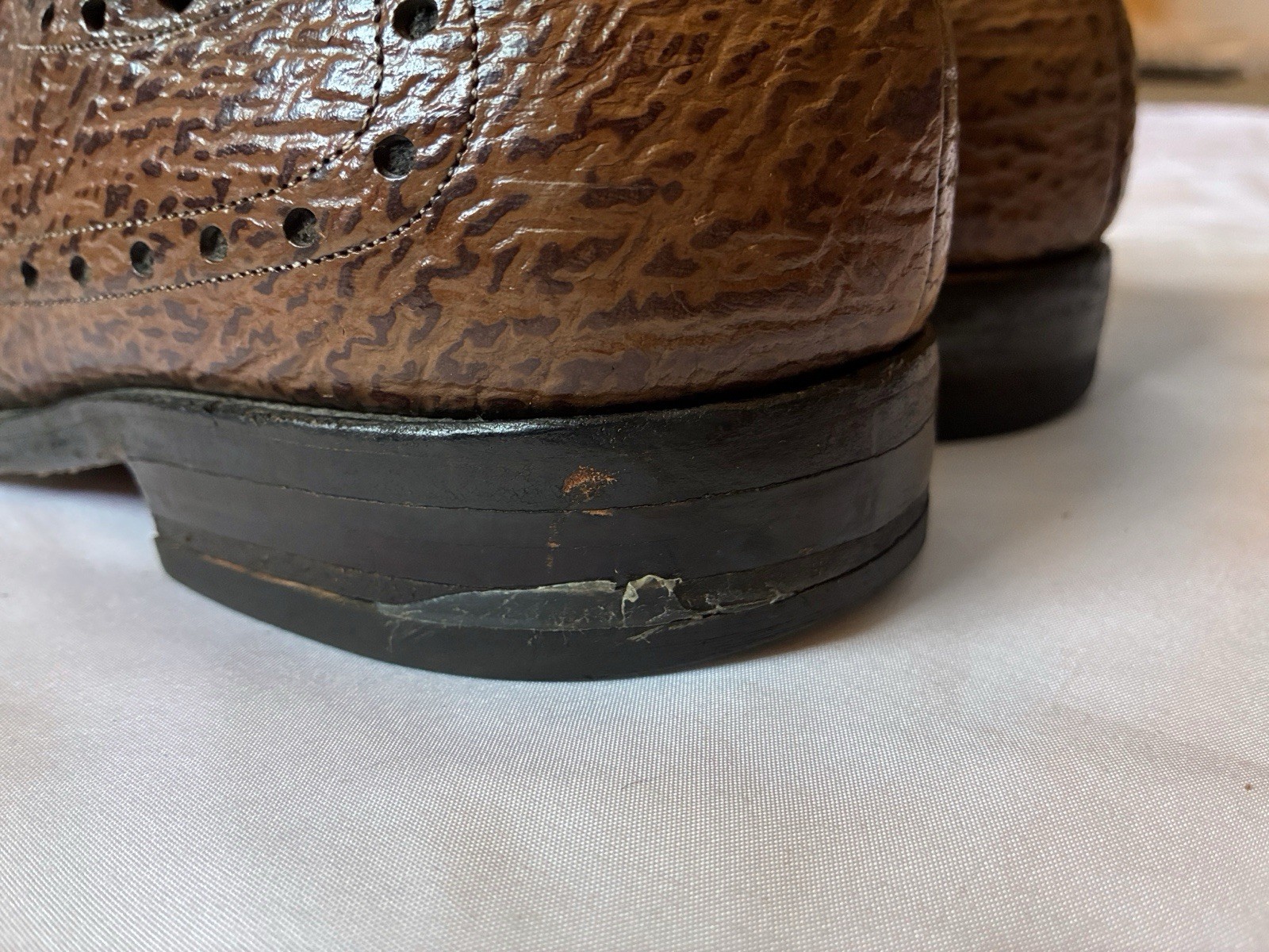 Allen Edmonds Ostendo Nassau Sharkskin Dress Shoes
