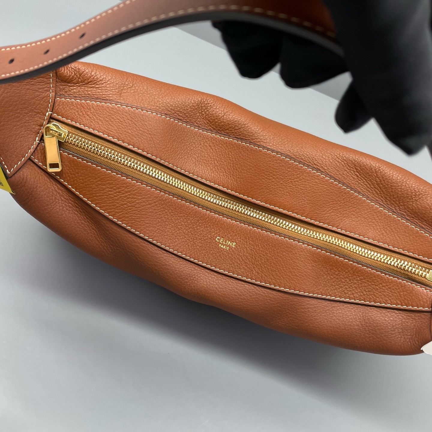 Celine Pre-Owned Authentic Underarm Bag Caramel 35*20*6cm