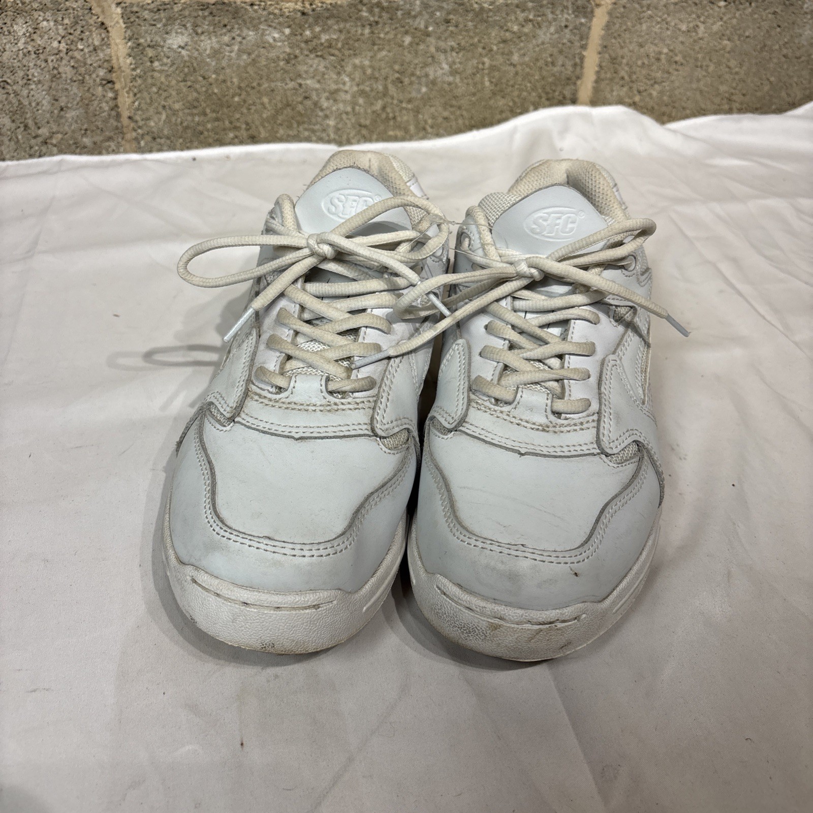 Shoes For Crews SFC Men’s Freestyle White Sneaker 10 Slip Resistant Work Wear