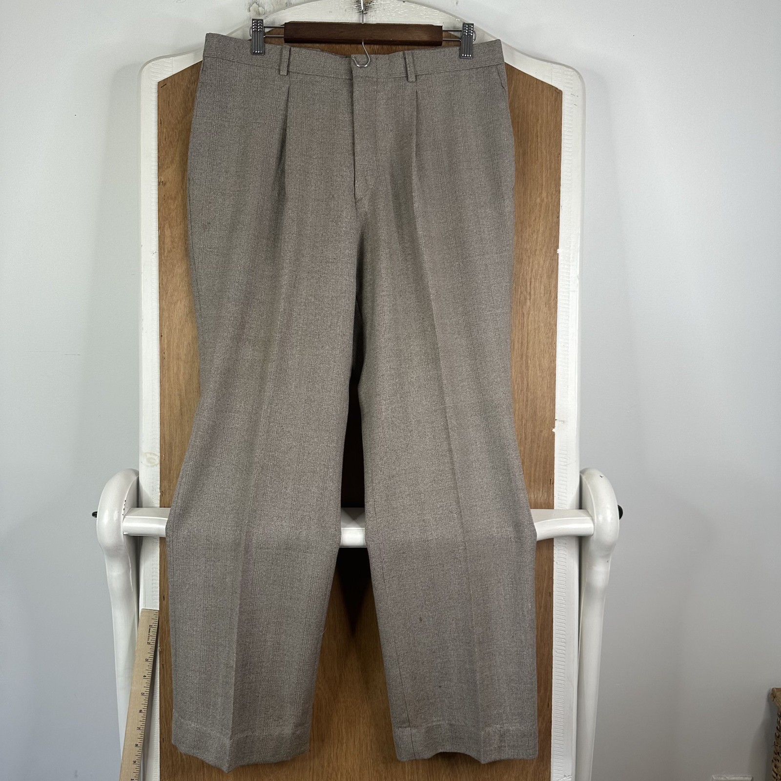 Daniel Hechter Suit Mens 38R Tan 2 Button 100% Wool Pants 34×30 Pleated Canvased