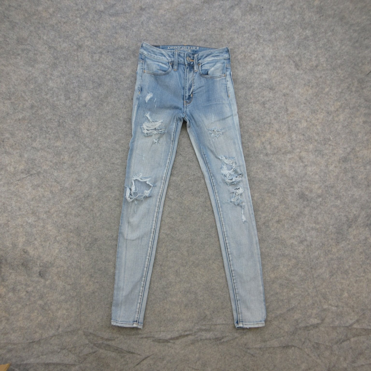 American Eagle Outfitters Jeans Women’s 2 Light Blue Distressed Stretch Jegging