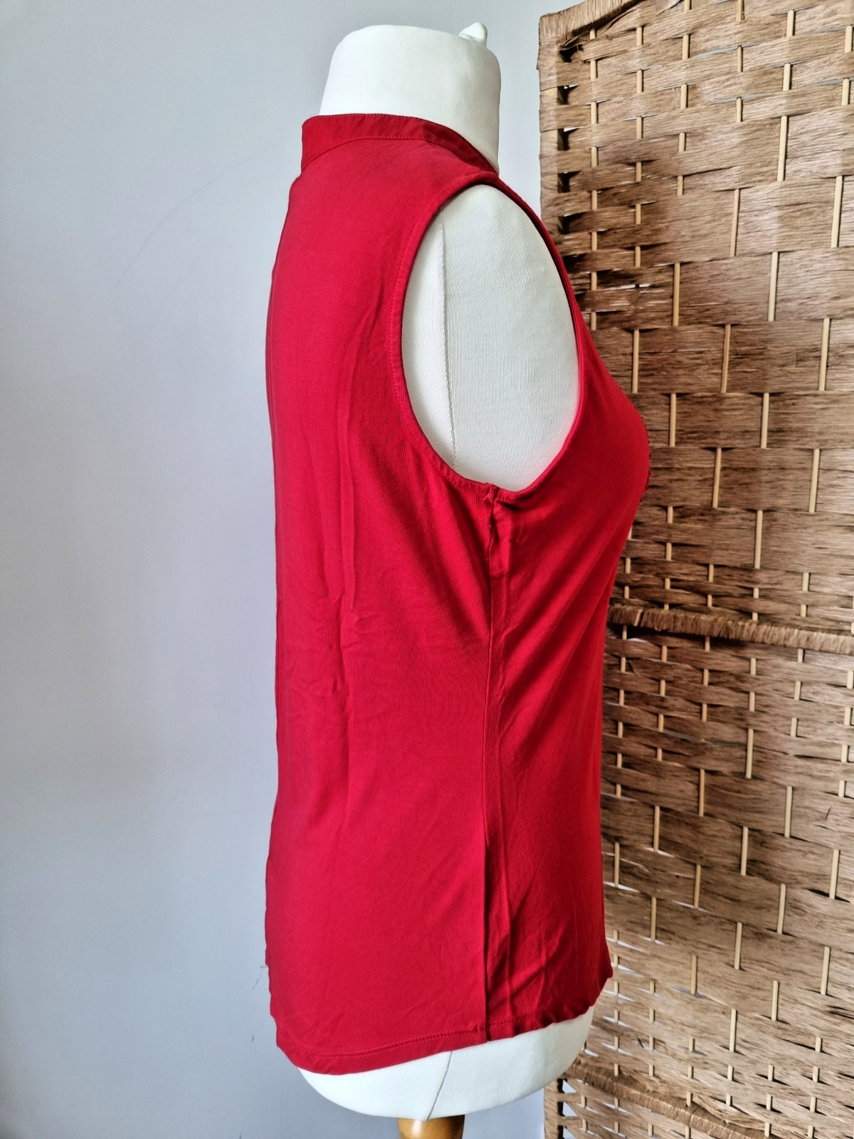 Karen Millen Red Ruffle Sleeveless Blouse Top Size 12 Jersey Summer Statement