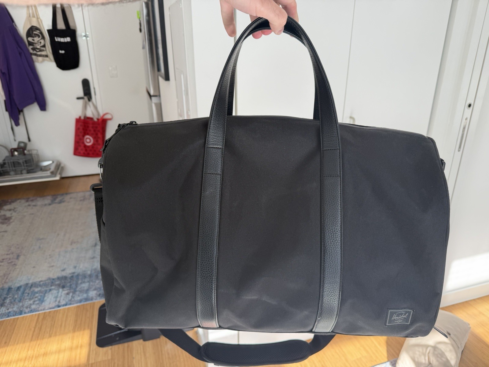 Herschel Novel™ Duffle Black Tonal OS