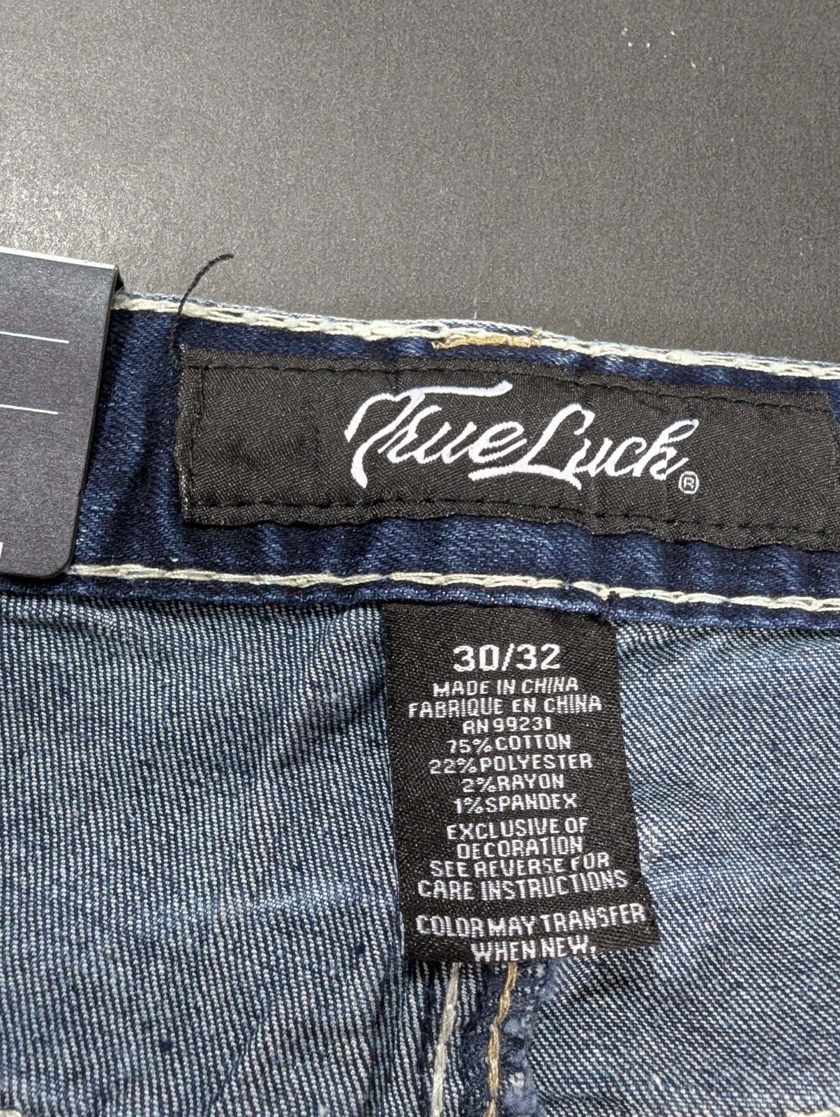 True Luck Mens Straight Leg Jeans Medium Stretch Denim Size 30×32 Embroidered