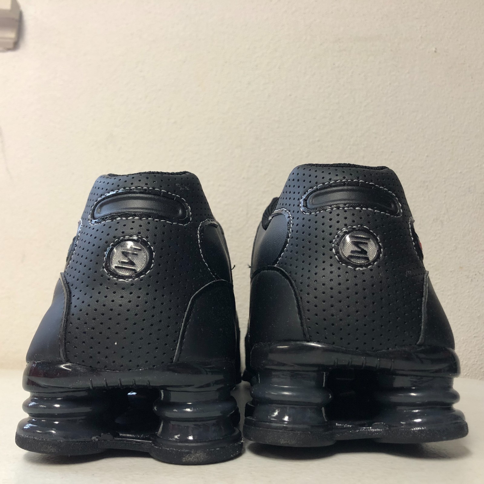 Nike Shox NZ Black Varsity Red White 378341-017 Size 13