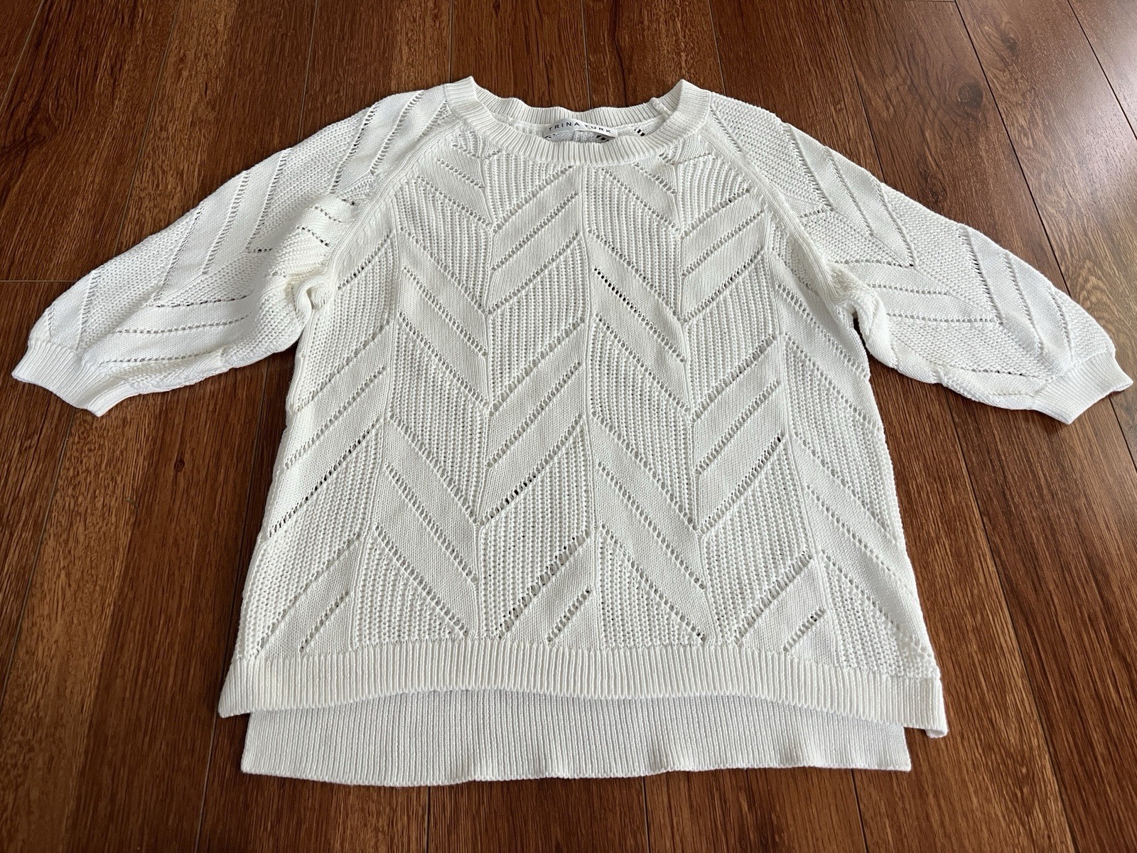 Trina Turk White Pointelle Knit ChevronSweater Womens Medium