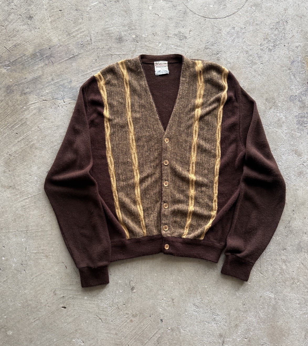 True Vintage 70s Brown Acrylic Cable Knit Cardigan Sweater Men’s Large