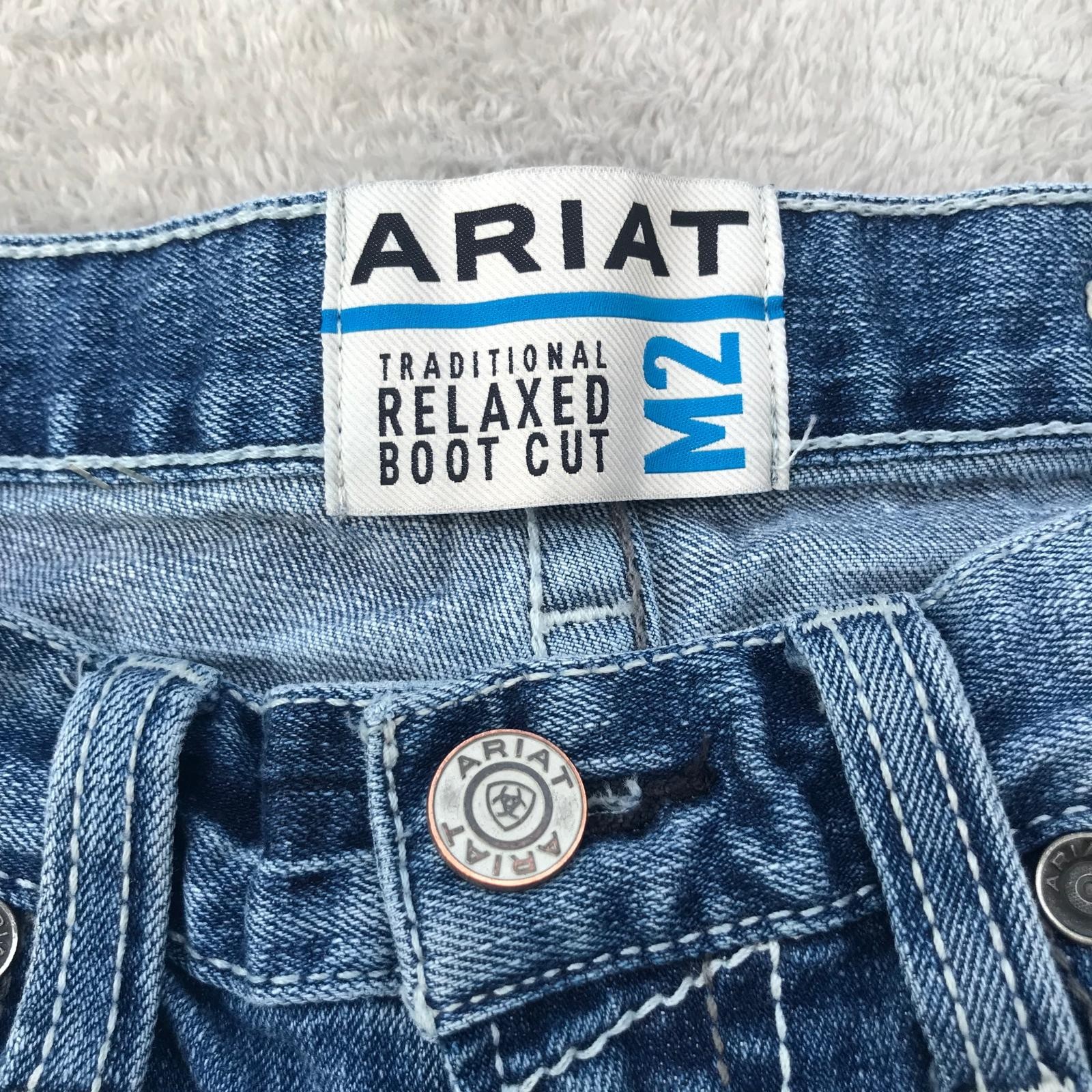 Ariat Legacy M2 Relaxed Boot Cut Mens 32×34 Jeans Blue Denim Ranch Rodeo