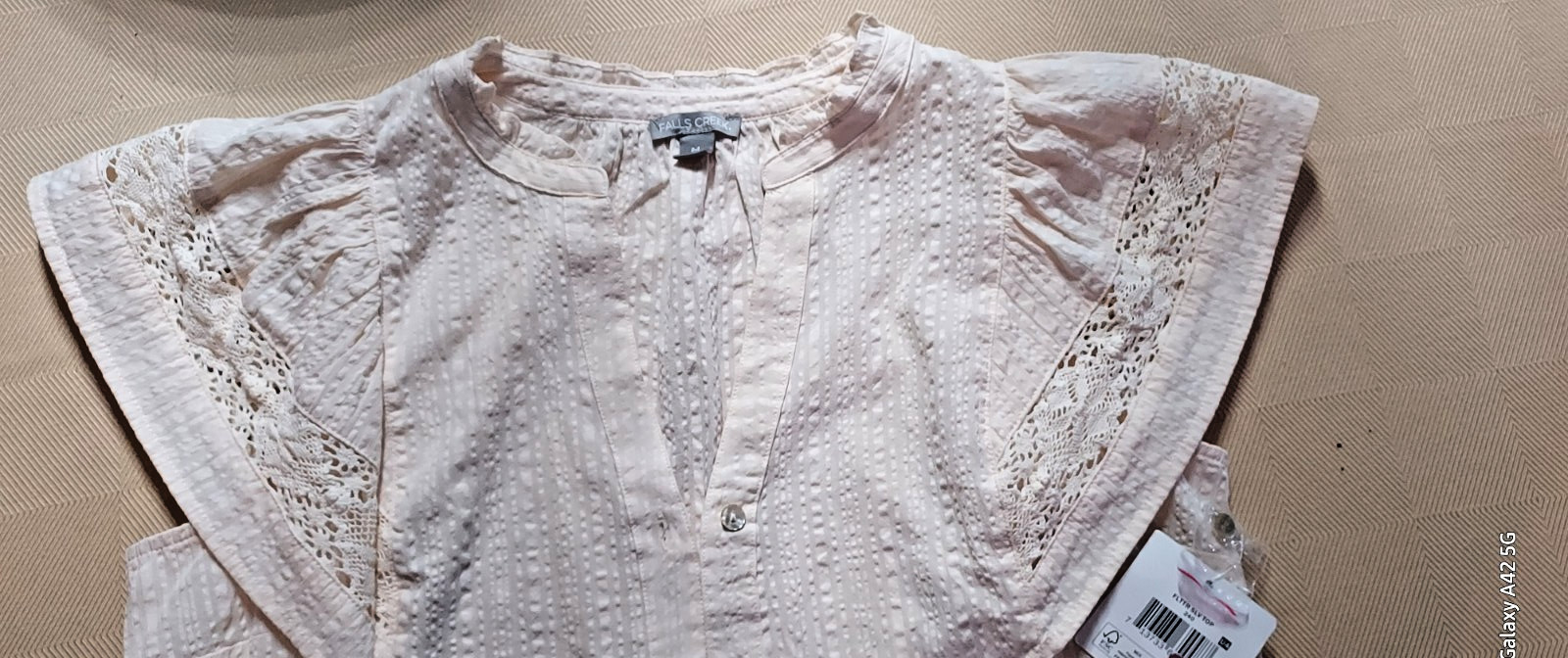 NWT Falls Creek Size M Textured Cotton Flutter Sleeve Button Up