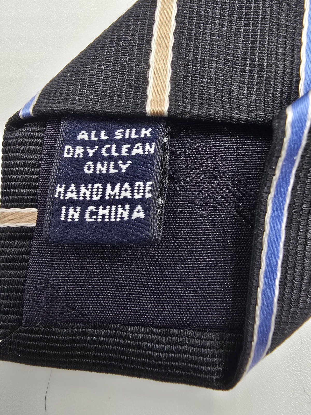 Roundtree & Yorke Extra Long 100% Silk Striped Black Blue Beige Repp Tie Woven