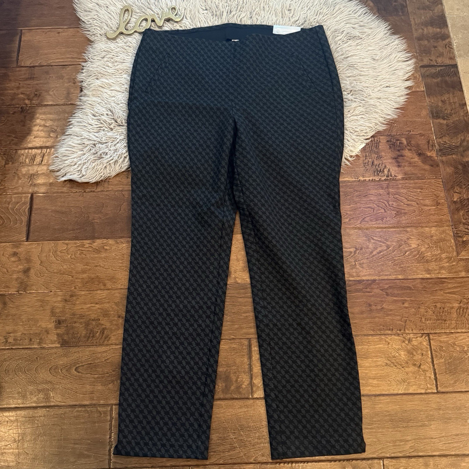 Chicos So Slimming Black Gray Tonal Check Ankle Juliet Pants Size 3.5 18 Tall