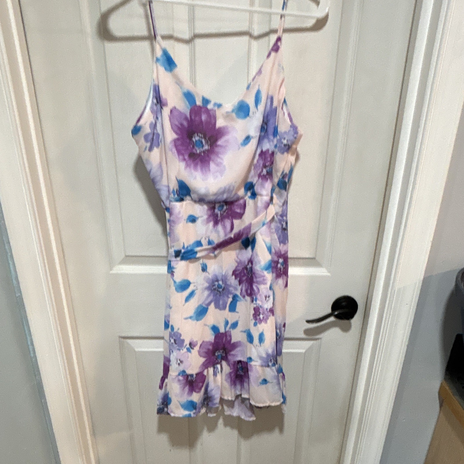 Pink Lily Floral Wrap Tie dress S White Purple Blue Ruffle V-Neck Strap