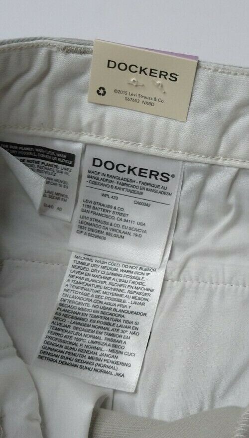 Dockers Mens Shorts Size 32 Light Gray, Has Smart Phone Pocket! New NWT