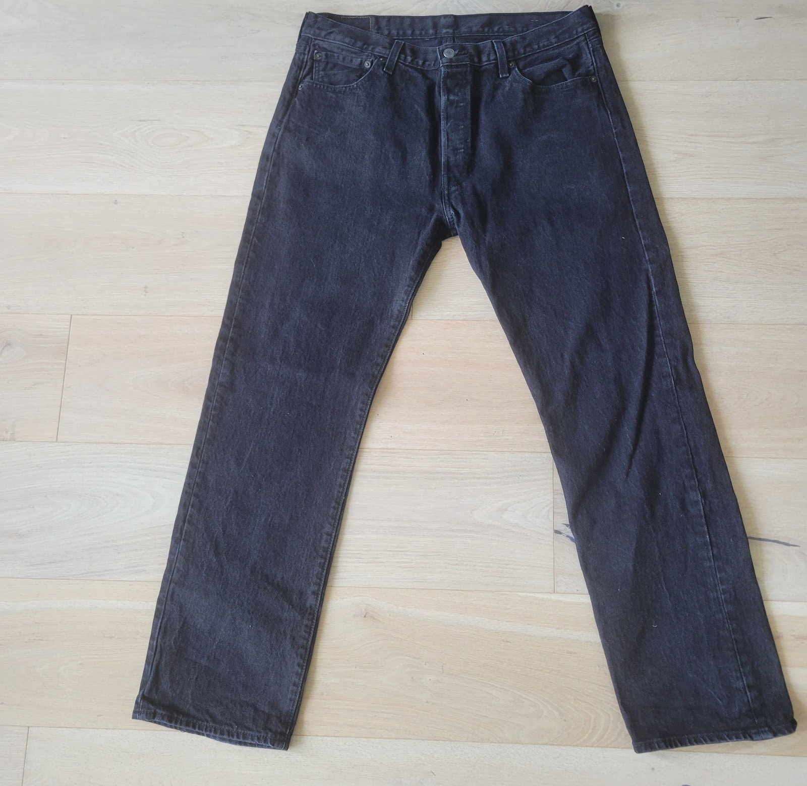 Levi’s 501 Original Fit Jeans Men’s 36×32 Black Wash Straight Leg Classic Denim