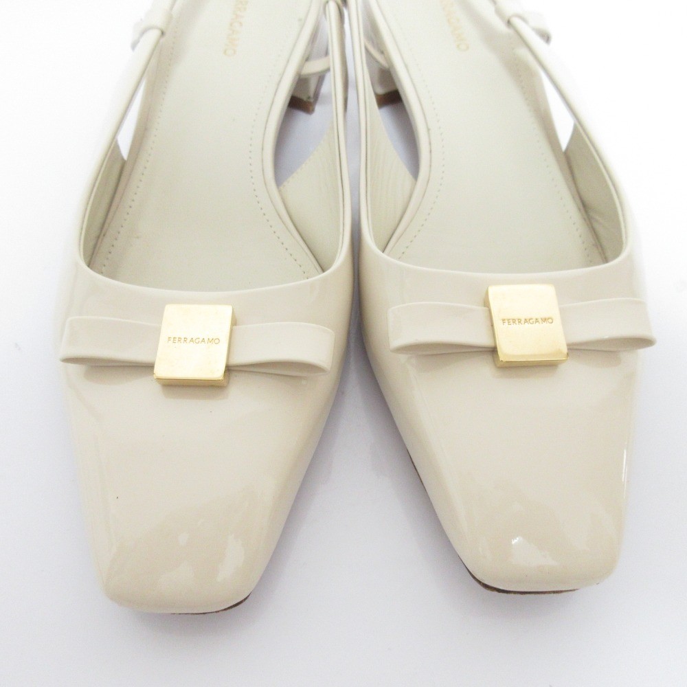 Ferragamo patent leather pumps, size 6 (approx. 9.3 inches), white. Women USED