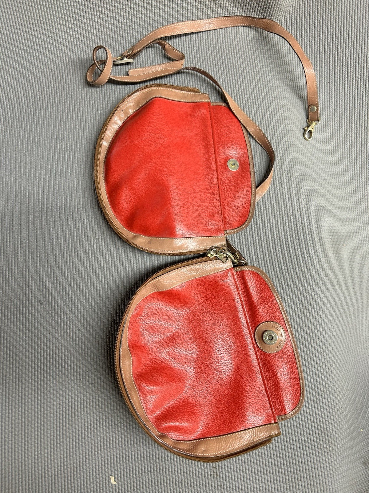 Vtg Italian Blue Or Red Italian Leather Crossbody Bag Saddle Handbag By I Santi