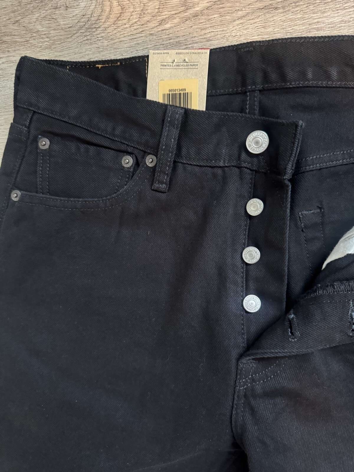 Levis Mens 501 Original Denim Jeans Straight Leg Button Fly 100% Cotton 30×32
