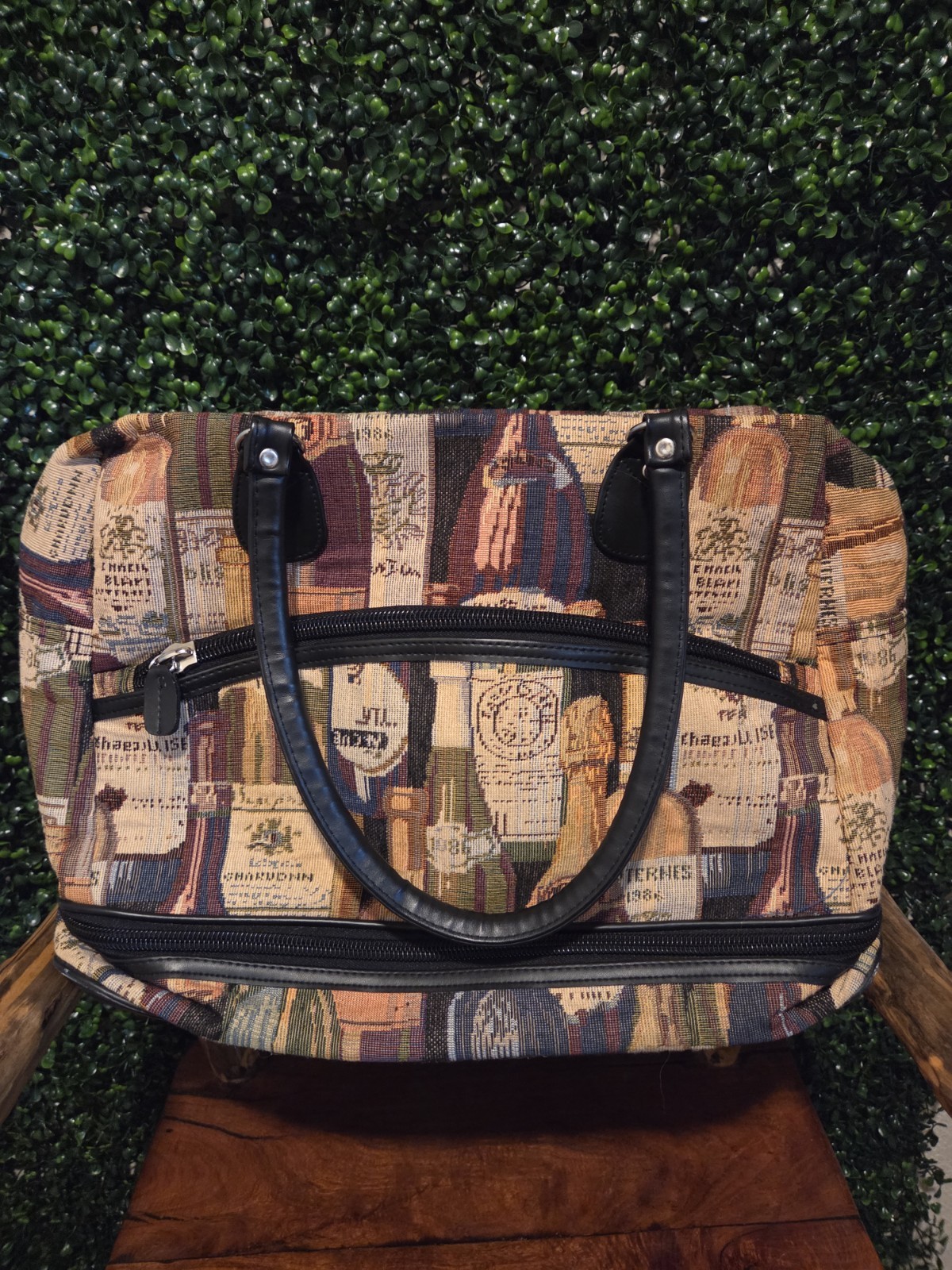 Wine Bottle Print Zip Tote Handbag Lined Multicolor Black Double Handles