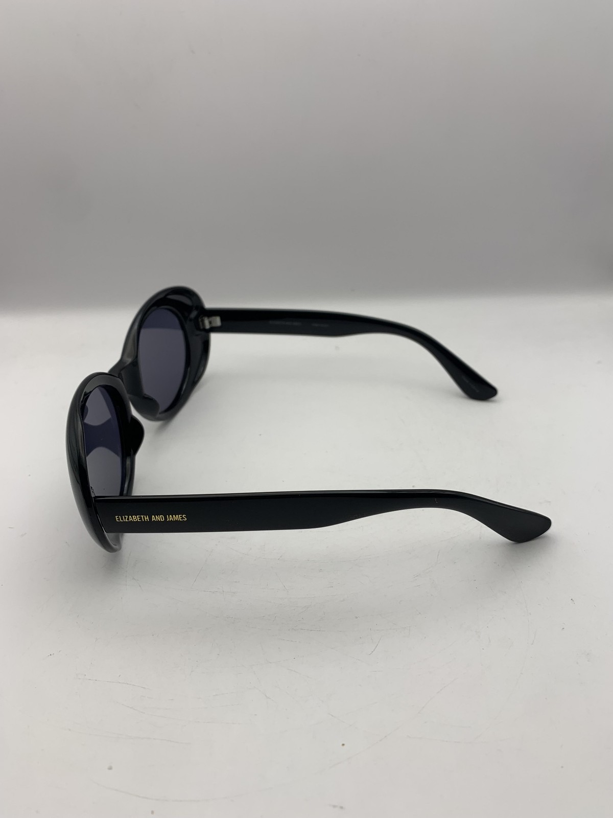 Elizabeth And James Sunglasses WG01SU01 Black Oval Womens Gray Oversized China