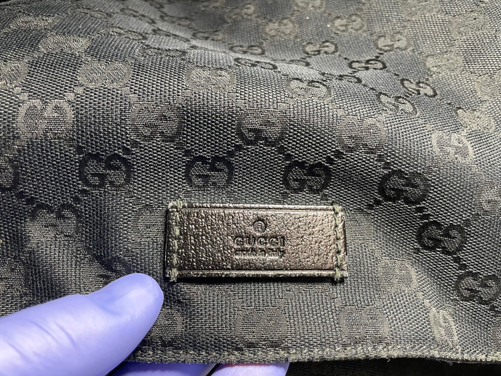 gucci GG monogram jacquard canvas diaper bag red/green strap BLACK