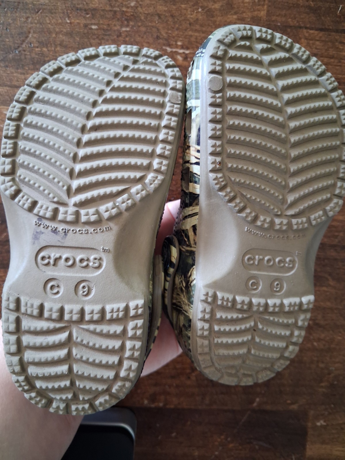 Kids/toddler Camofluage CROCS Iconic Comfort Size 9c Unisex
