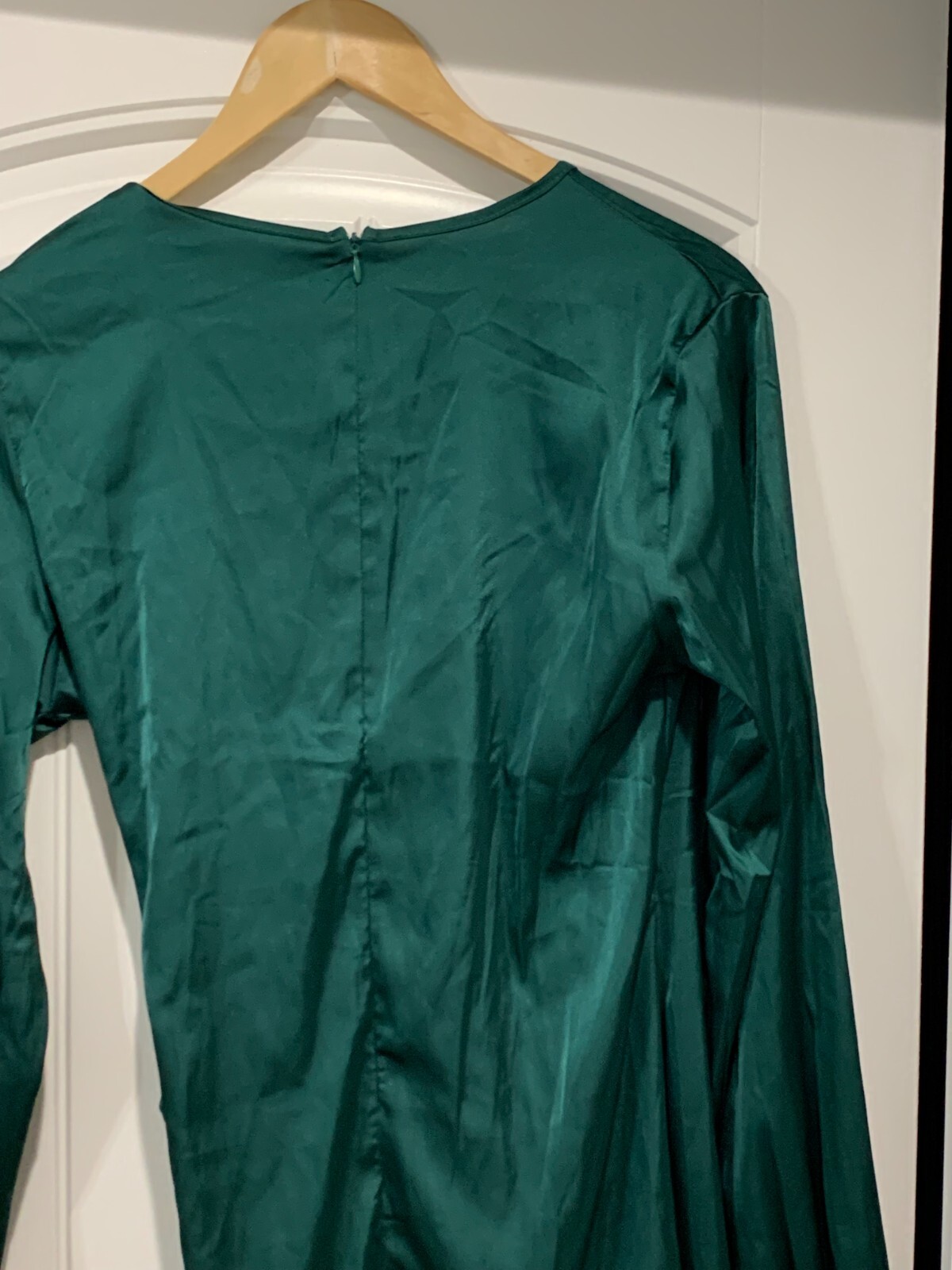 Lyaner Wrap Dress Women Size Medium Emerald Green Silky Tie Front Balloon Sleeve