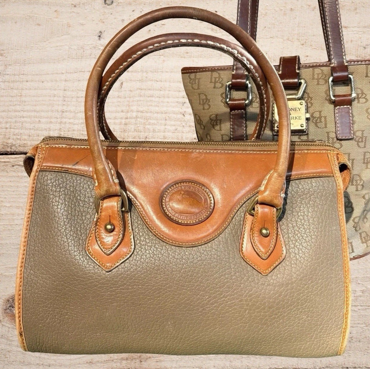 Dooney Bourke Bundle Lot Leather Bags Beige Brown DB Logo Tote Satchel Wallet