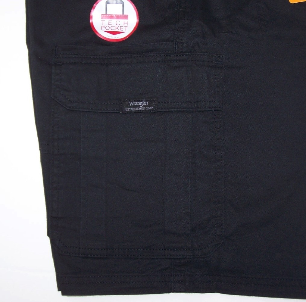 Men’s Wrangler Black Cargo Shorts w/ Stretch Relaxed Fit Tech Pocket ALL SIZES