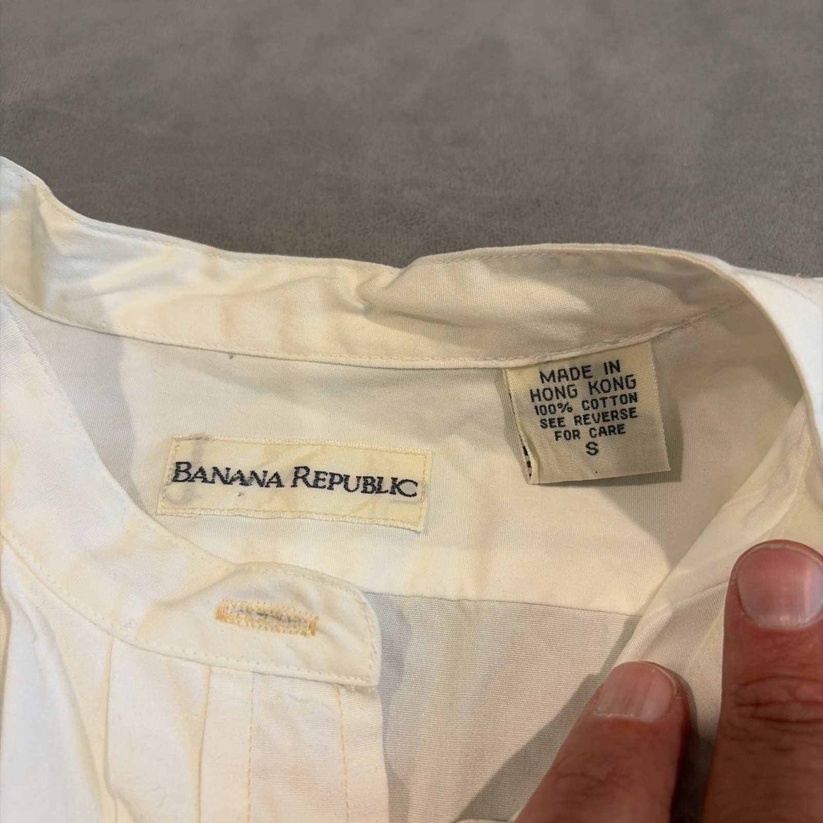 Vintage – Banana Republic – Band Collar Tuxedo Shirt – Made In Hong Kong – Small