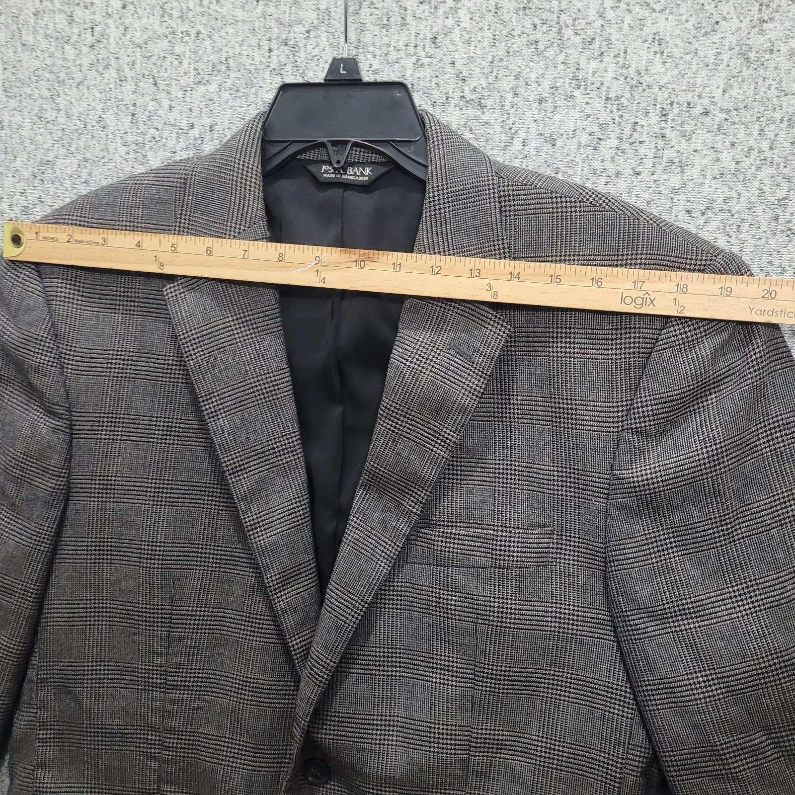 J.S. Bank Tailored Fit Traveler’s Collection 41R 100% Wool Gray glen plaid