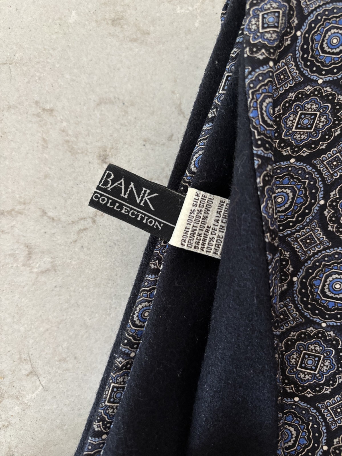 Jos A Bank Silk & Wool Reversible Scarf Blue Medallion Fringe Dress Scarf
