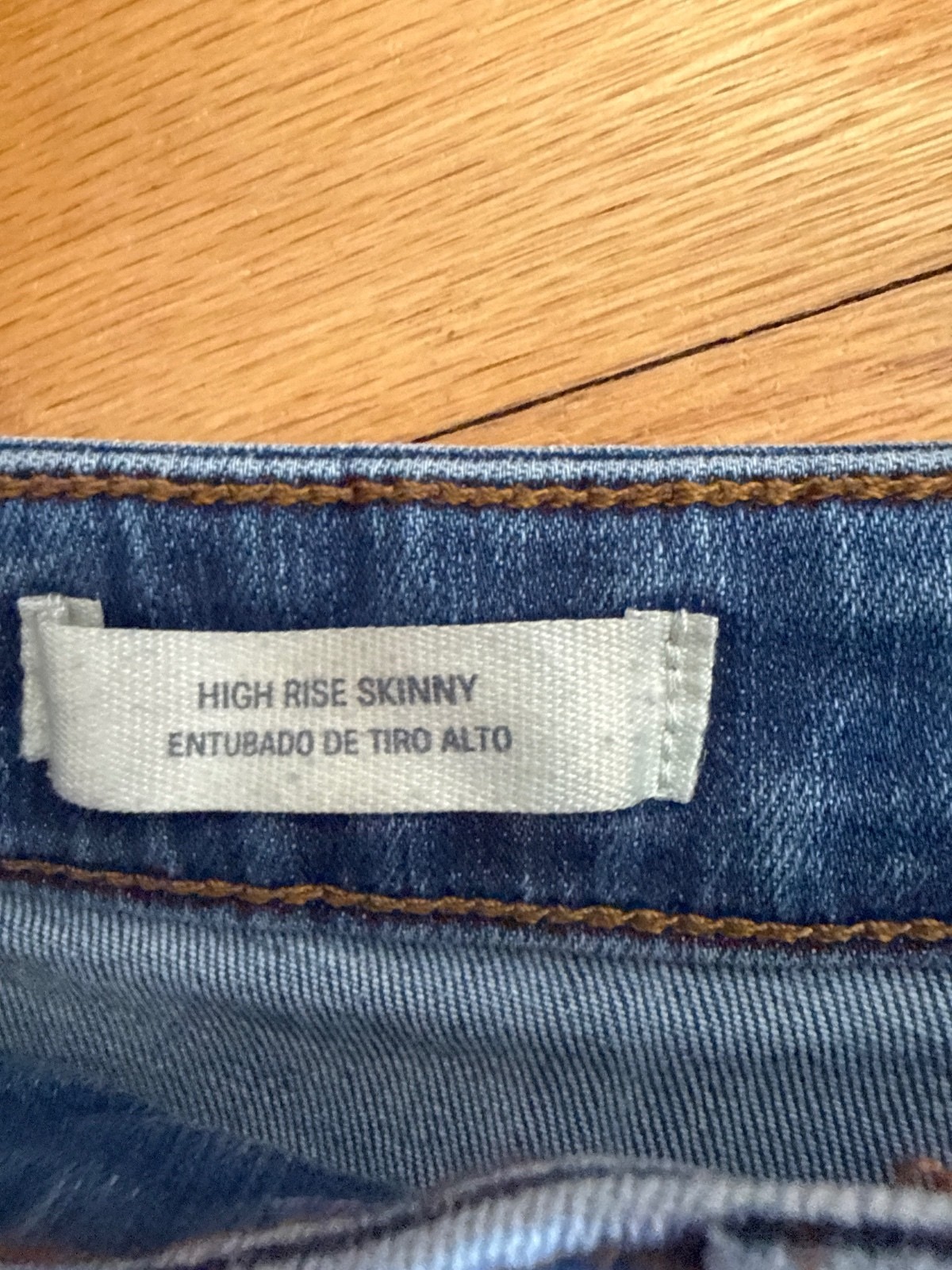 Universal Thread High Rise Skinny Jeans Size 2/26R Blue Dist