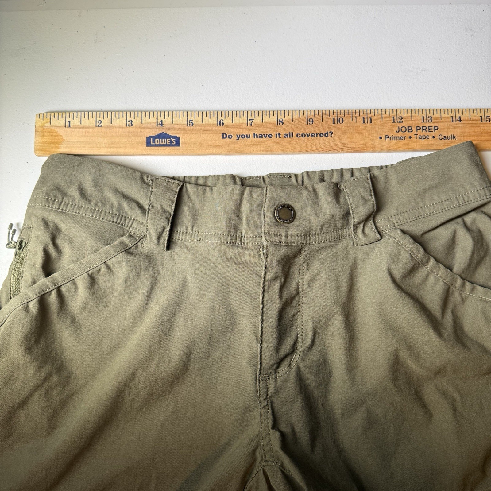 Duluth Trading Co. Women’s Cargo Shorts 4/28 Green 10″ Inseam Nylon Stretch