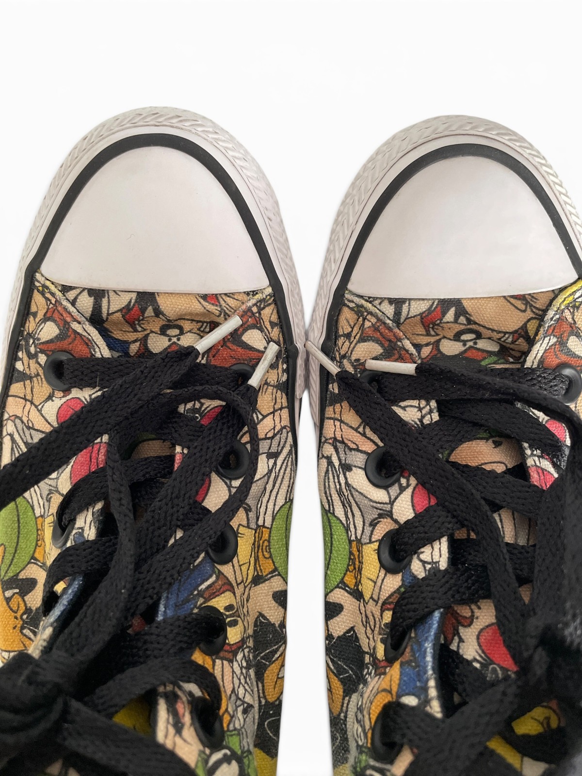 Converse Chuck Taylor All Star Looney Tunes 158235F High Top Men 5 Women 7