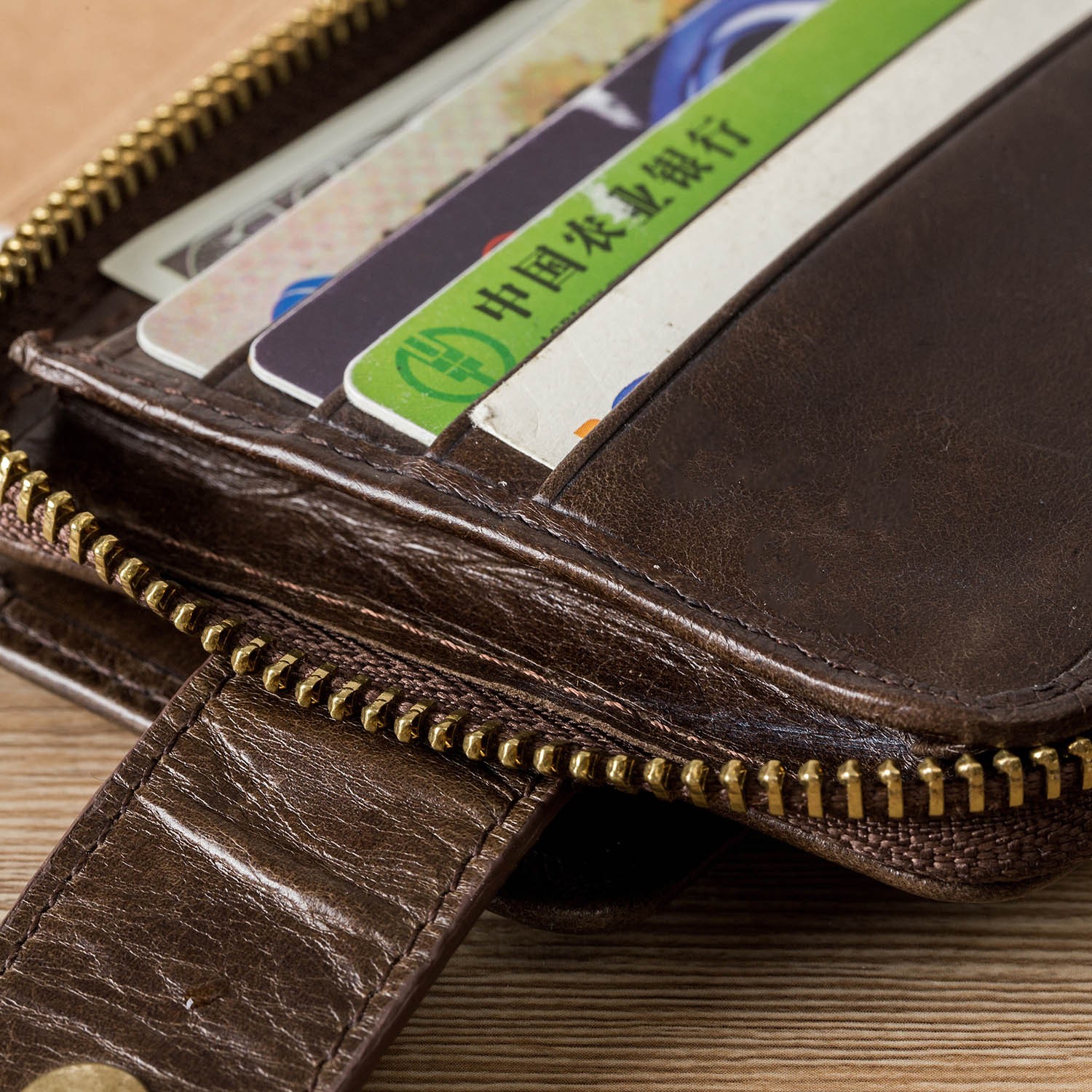 Retro Men Wallet Genuine Leather RFID Blocking Bifold with Zipper Coin Pocket