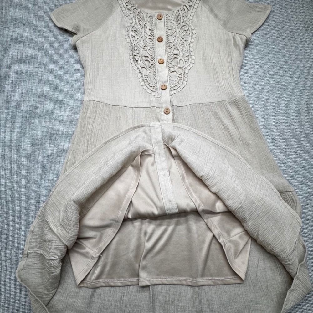 Indigo Rose Size M Beige Linen Mini Dress Button Front Lace Yoke Crochet Insert