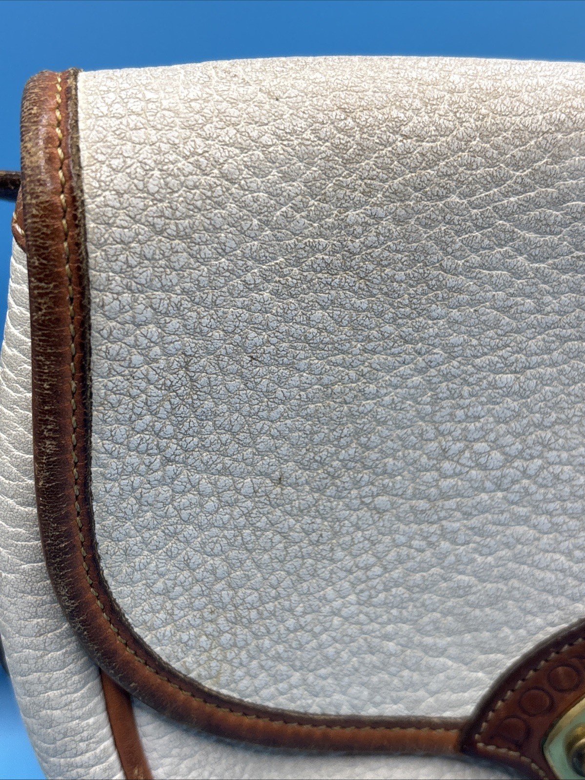 Vintage Dooney and Bourke Calvary Trooper Bag White Made In USA 🇺🇸 🫡