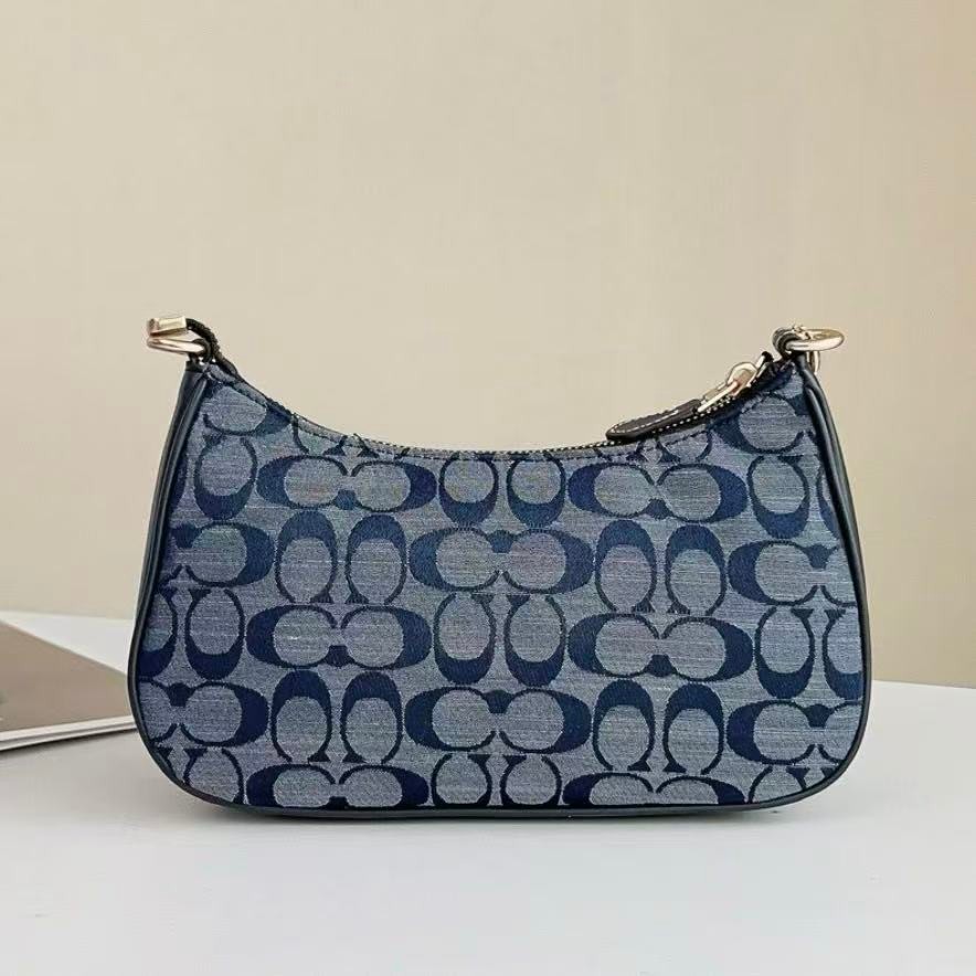 COACH X PEANUTS CBJ87 Collaboration Mollie Tote Bag Snoopy Handbag Canvas NWT