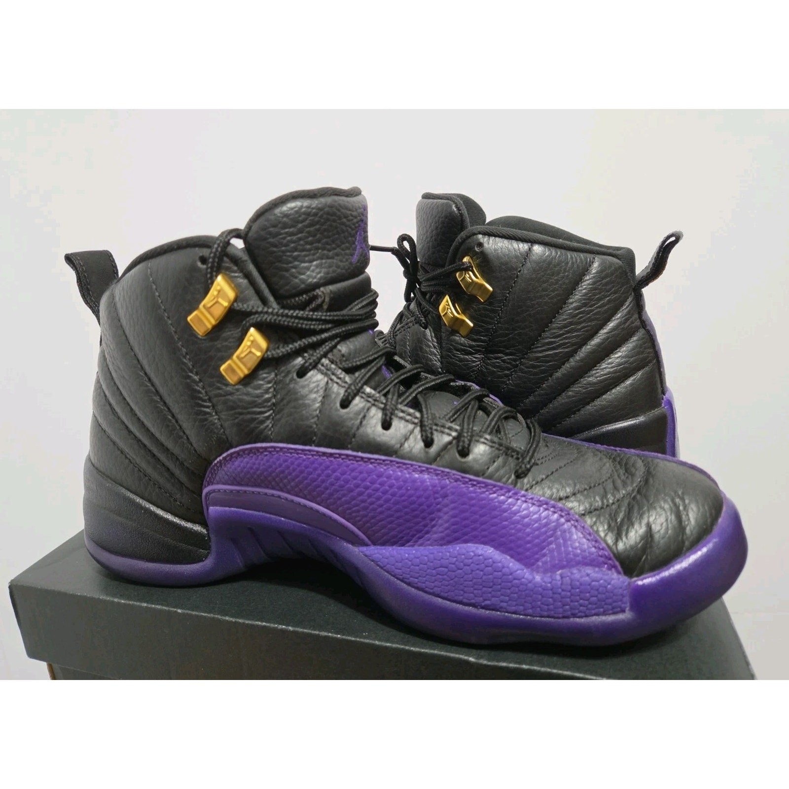 Air Jordan 12 Retro Mid Field Purple Size 8M/9.5W Basketball Shoes CT8013-057