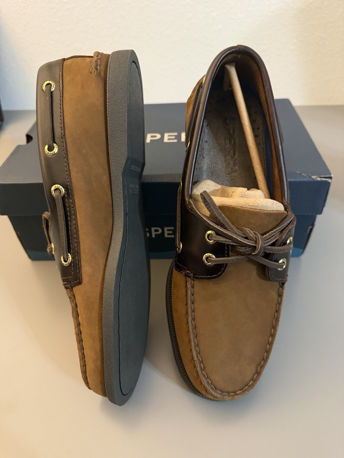 Sperry Men’s Brown Leather Boat Shoes Lace-Up Round Toe Solid US 9.5 EU 42.5
