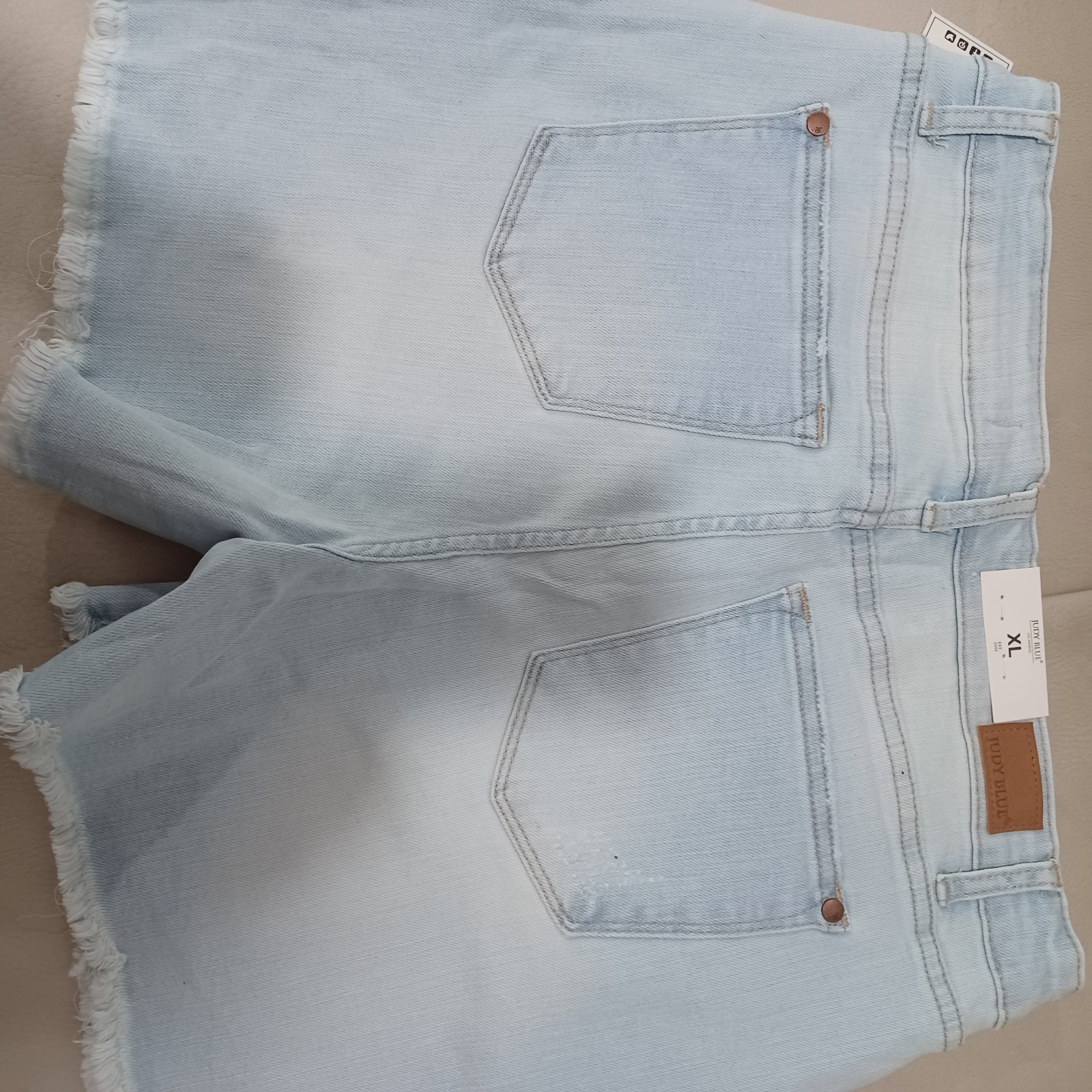 Judy Blue Women’s Cut Off Shorts XL High Rise Light Wash Blue Denim 5-Pkt Button