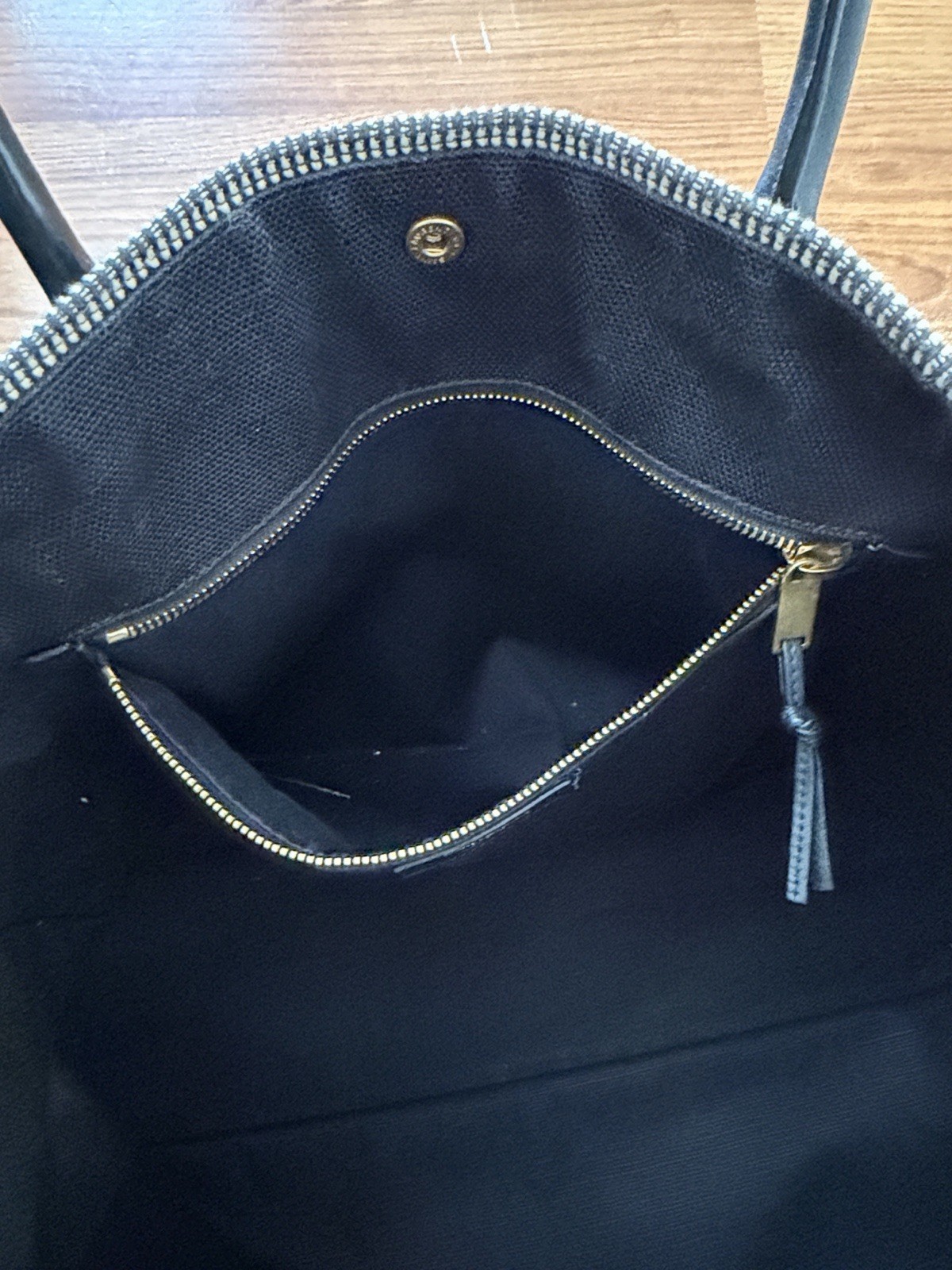 Saint Laurent Rive Gauche Tote Black/White Logo Zip Closure, Inner Pockets
