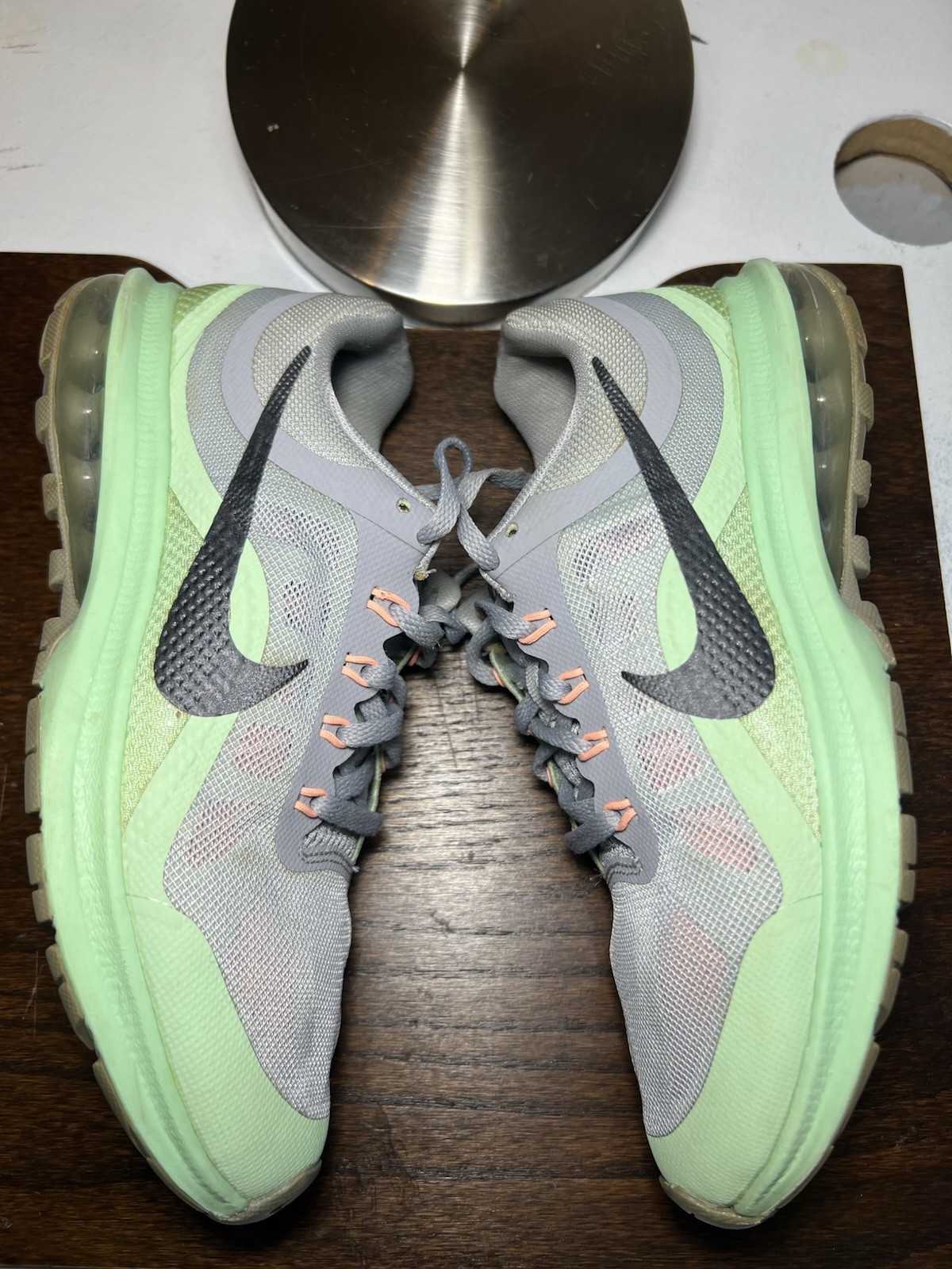 Nike Air MAX DYNASTY 2 Womens Running Sneakers Size 8w Gray Mint Green