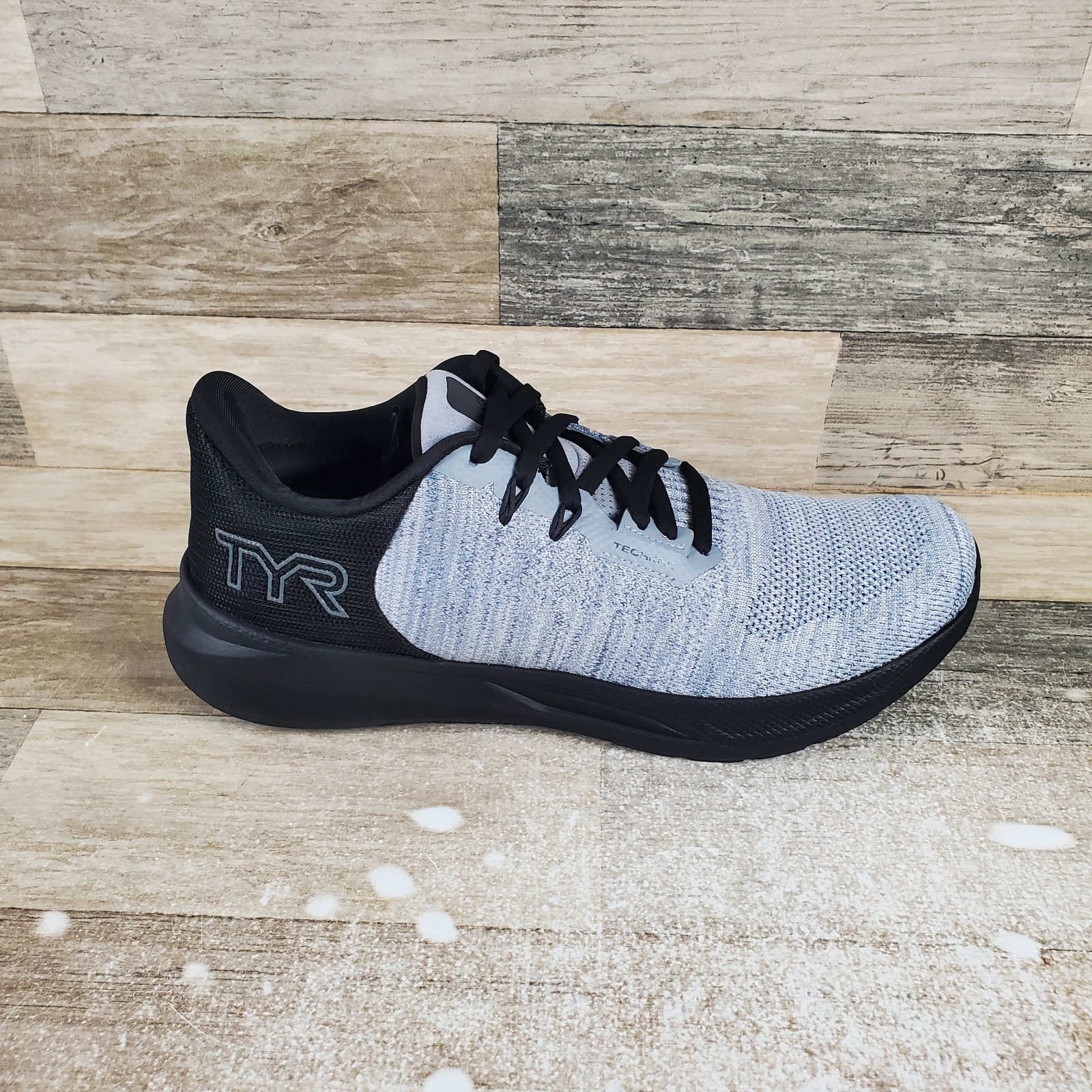 TYR Techknit RNR-1 Shoes Mens Sz 9.5 Athletic Gym Runner Sneakers
